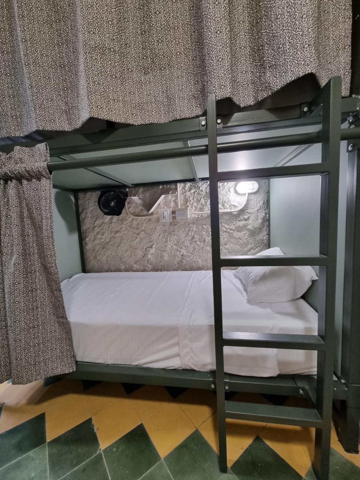 Hostel Mascomunal *